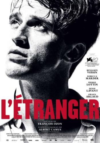 Affiche du film L’étranger